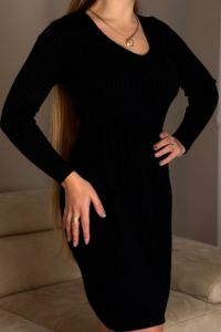 svetrové šaty - černá