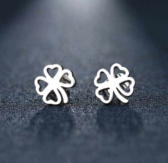 Náušnice Phoebe Čtyřlístková - chirurgická ocel