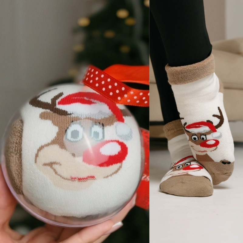 VÁNOČNÍ KOULE s ponožkami Sobík béžový