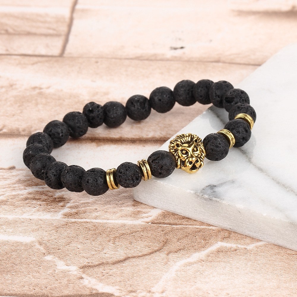 Lávový náramek se zlatým lvem