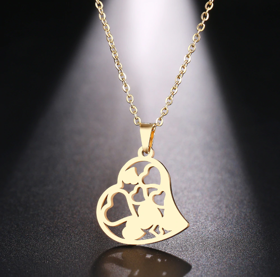 Náhrdelník Claire Srdeční - chirurgická ocel