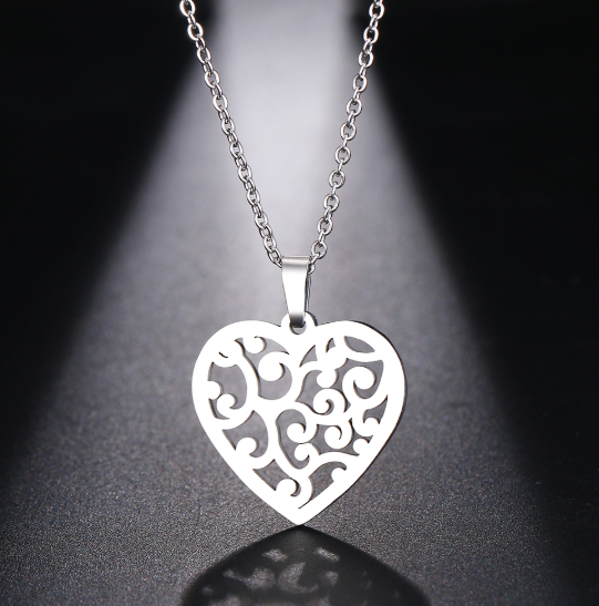 Náhrdelník Debbie Srdeční - chirurgická ocel