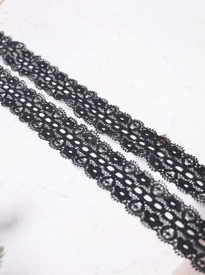 LACE LACES – černé krajkové tkaničky do bot - 120 cm