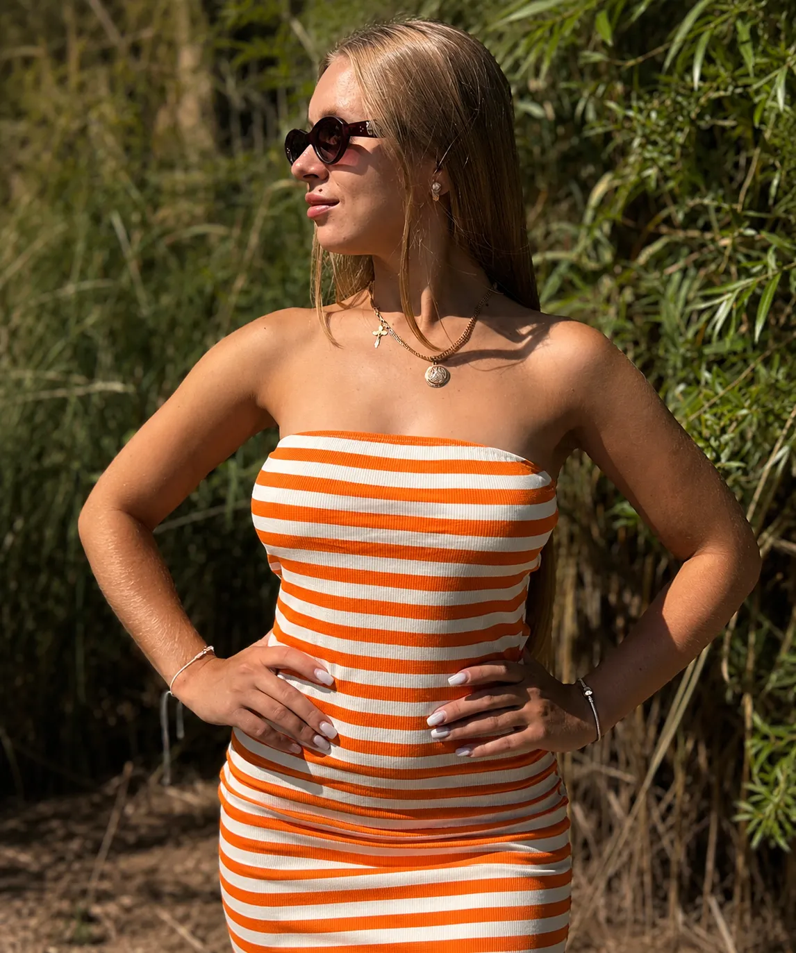 SUMMER - pruhované šaty, mandarinková - velikost sedne od S do M