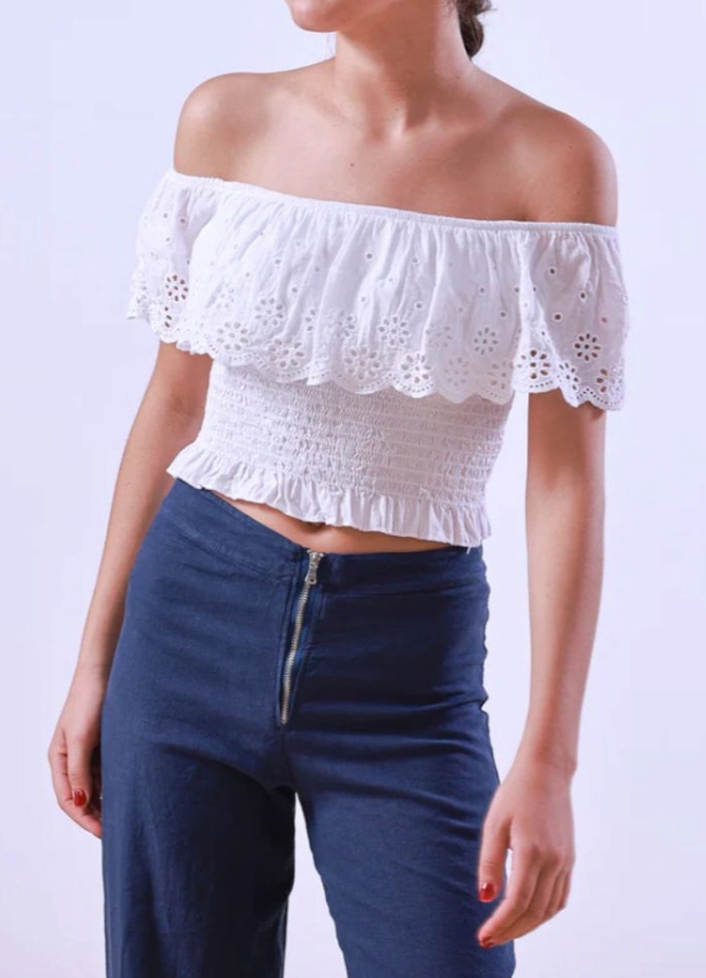 Ažurový crop top Noemi - bílá, velikost sedne od S do XL