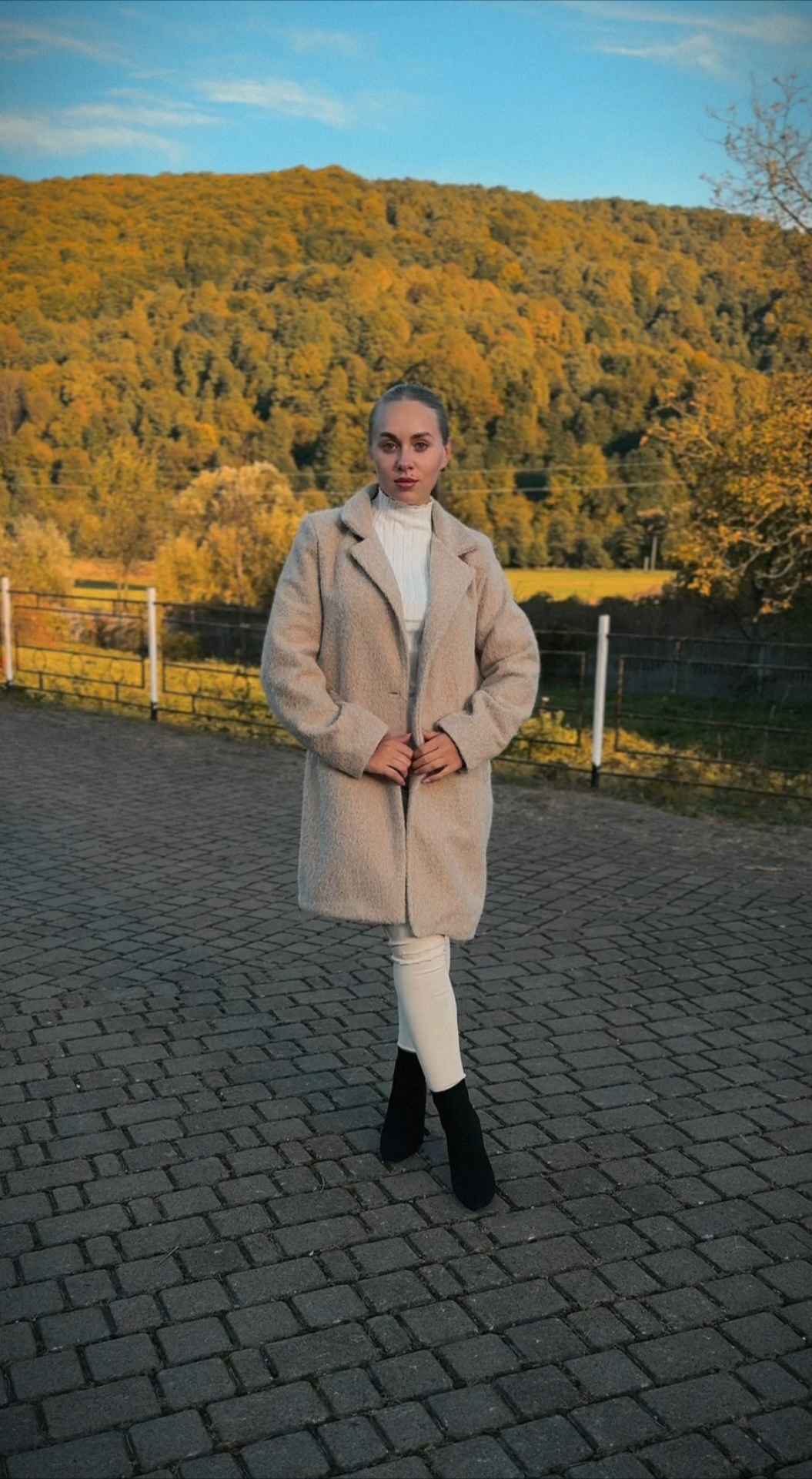 VANDA - kabát - champagne, sedne od velikosti S do XL
