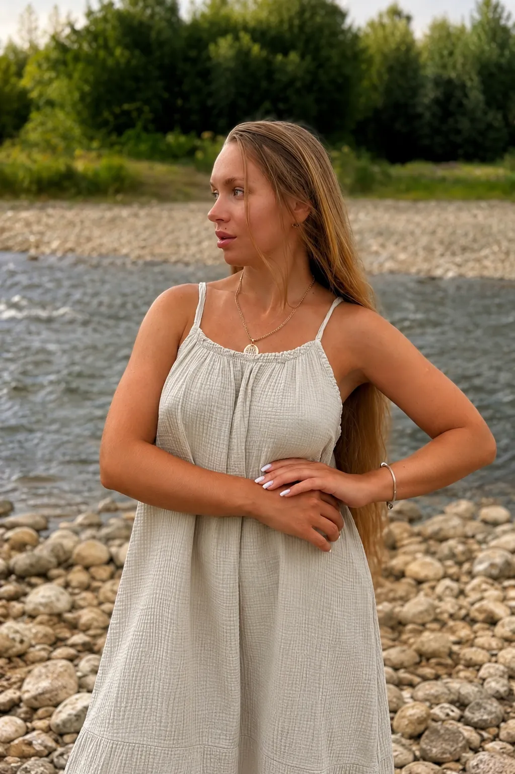 RIVIERA - mušelínové šaty, frappé - velikost sedne od S do XL