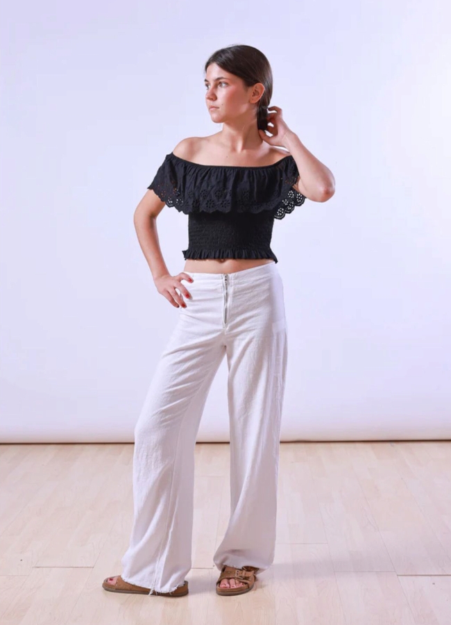 Ažurový crop top Noemi - černá, velikost sedne od S do XL