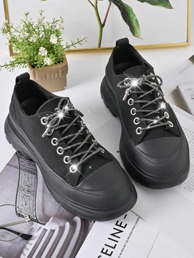 SPARKLE LACES - černé tkaničky s falešnými diamanty - 100 cm